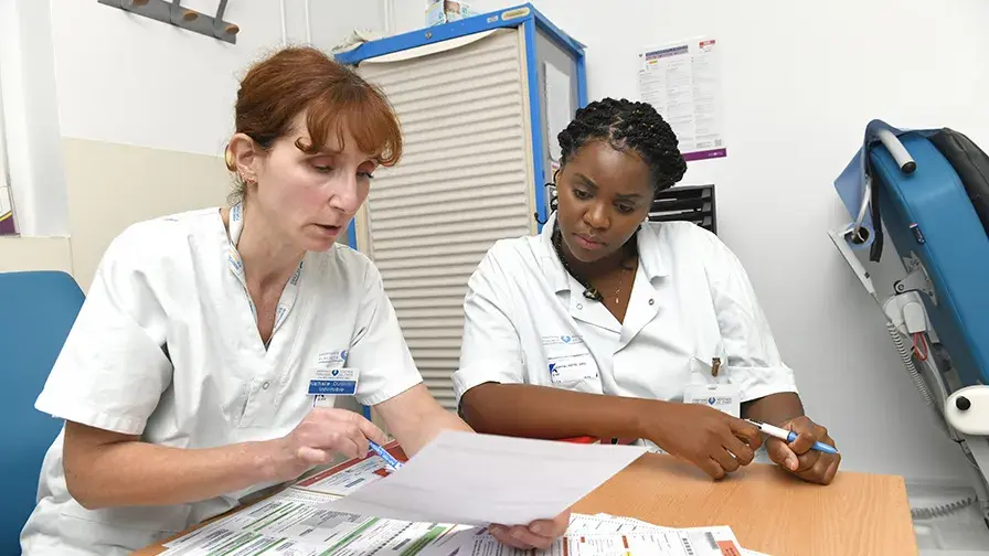 Elève infirmière en formation